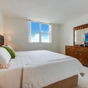 Luxury One-Bedroom Apartment